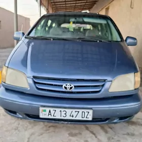 Toyota Sienna 1999