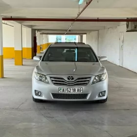 Toyota Camry 2010
