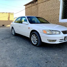 Toyota Camry 1999