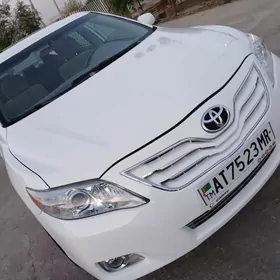 Toyota Camry 2010
