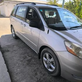 Toyota Sienna 2009
