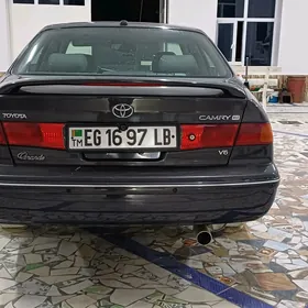 Toyota Camry 2001