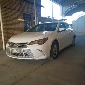 Toyota Camry 2017