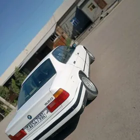 BMW 520 1988
