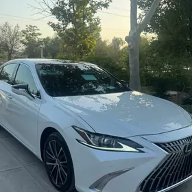 Lexus ES 350 2022