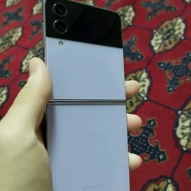 Z Flip 4