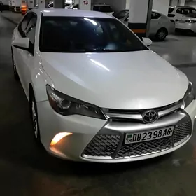 Toyota Camry 2016