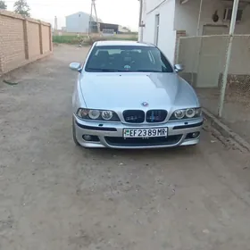 BMW E39 2000