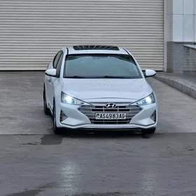 Hyundai Elantra 2019