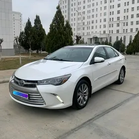 Toyota Camry 2017