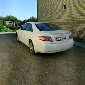 Toyota Camry 2010