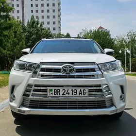 Toyota Highlander 2018