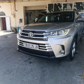 Toyota Highlander 2018