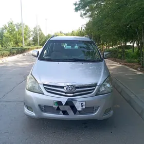 Toyota Sienna 2010