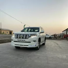 Toyota Land Cruiser Prado 2011