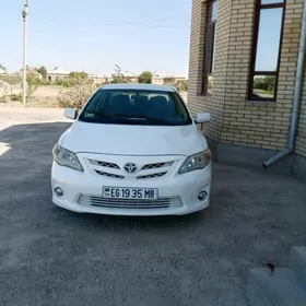 Toyota Corolla 2011