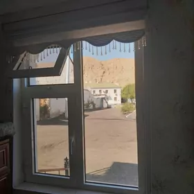 пластиковое окно, форточка