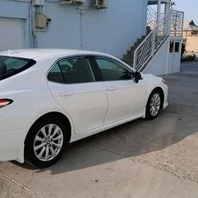 Toyota Camry 2020