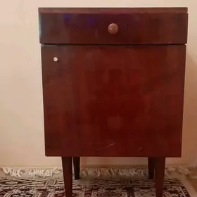 тумбочка