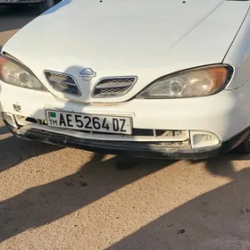 Nissan Primera 2000