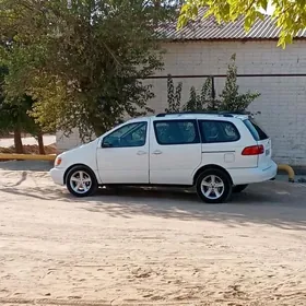 Toyota Sienna 2000