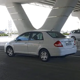 Nissan Versa 2010