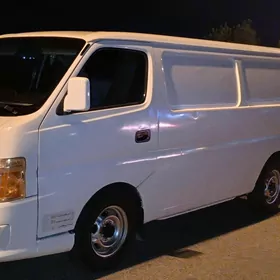 Nissan Urvan 2008