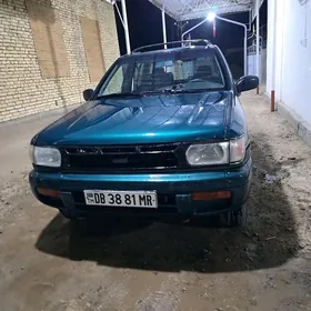 Nissan Pathfinder 1997