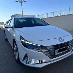 Hyundai Elantra 2021