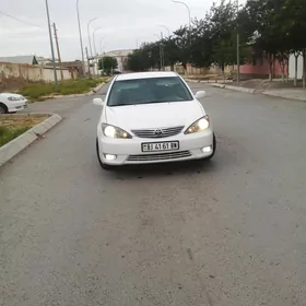 Toyota Camry 2004