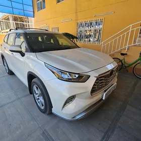 Toyota Highlander 2020