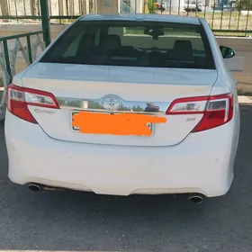 Toyota Camry 2013