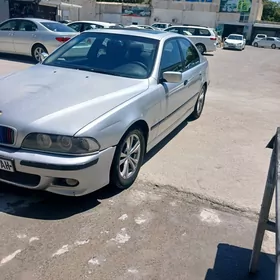 BMW E39 2000