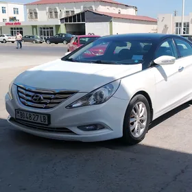 Hyundai Sonata 2011