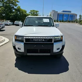 Toyota Land Cruiser Prado 2024