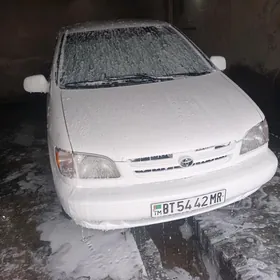 Toyota Sienna 1998