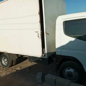 Mitsubishi Canter 2016