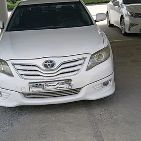 Toyota Camry 2011