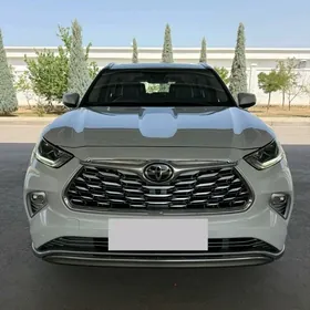 Toyota Highlander 2022