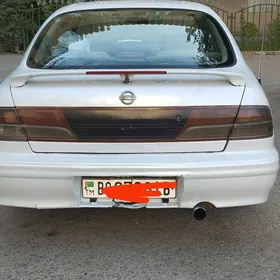 Nissan Cefiro 1995