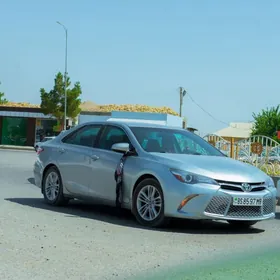Toyota Camry 2016