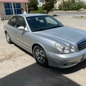 Hyundai Sonata 2004