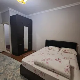 30.mkr 3 komnat Arenda