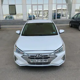 Hyundai Elantra 2020