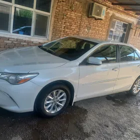 Toyota Camry 2017