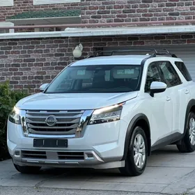 Nissan Pathfinder 2022
