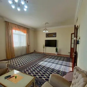 Mollanepes 4 kom 190 m2