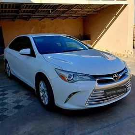 Toyota Camry 2017