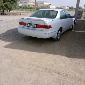 Toyota Camry 2000