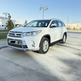 Toyota Highlander 2019